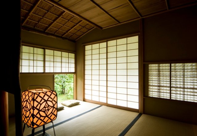 潺画廊（せんがろう）